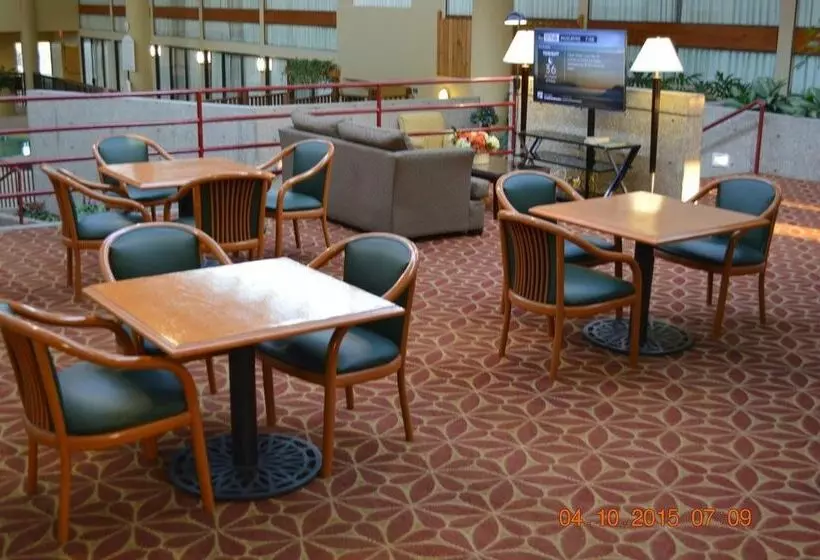 Clarion Hotel Muscatine