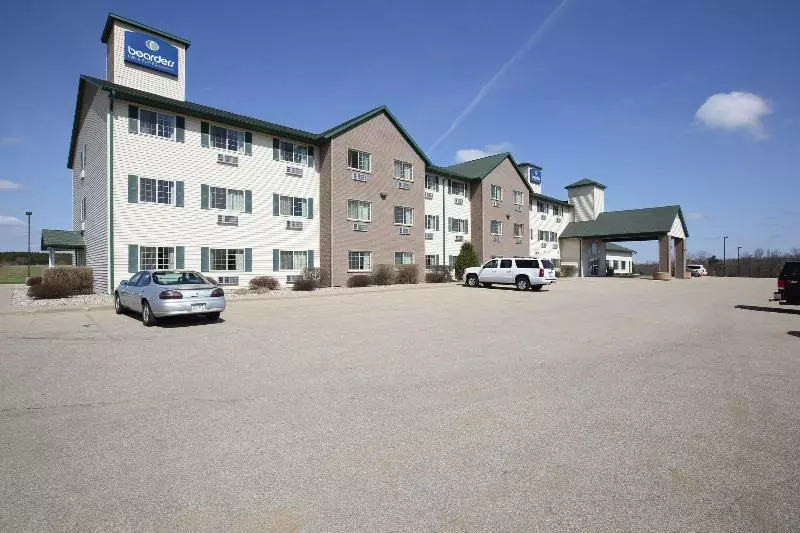 Boarders Inn & Suites By Cobblestone Hotels Shawano