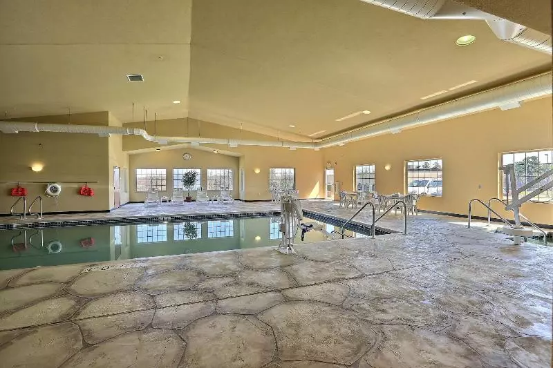 Boarders Inn & Suites By Cobblestone Hotels Shawano