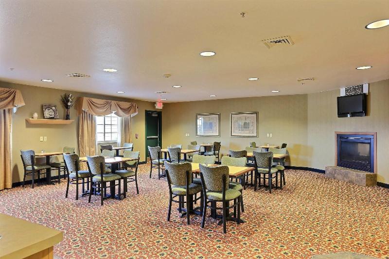 Boarders Inn & Suites By Cobblestone Hotels   Shawano