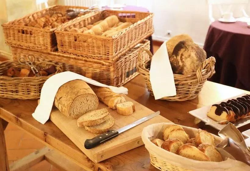 ホテル Chateau Des Ducs De Joyeuse