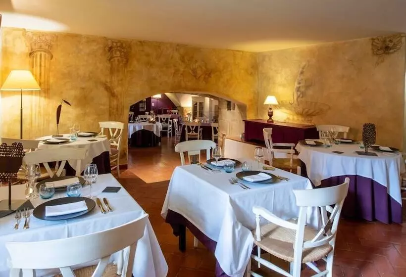 ホテル Chateau Des Ducs De Joyeuse