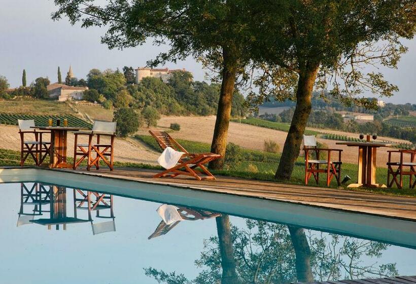 هتل Château De Salettes