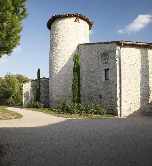 هتل Château De Salettes