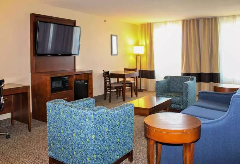 호텔 Comfort Inn & Suites St Louis   Chesterfield