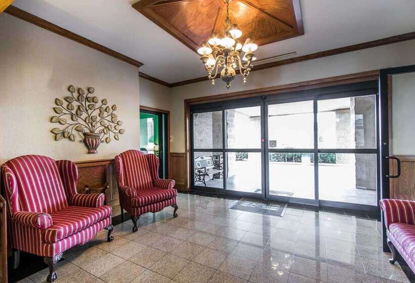 فندق Comfort Inn At Founders Tower