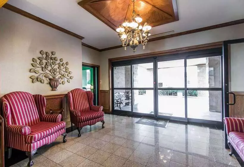 酒店 Comfort Inn At Founders Tower