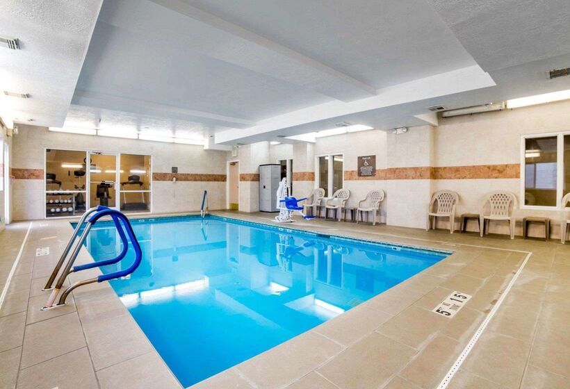 هتل Comfort Inn Elko