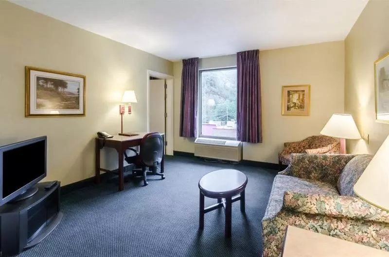 호텔 Comfort Inn & Suites