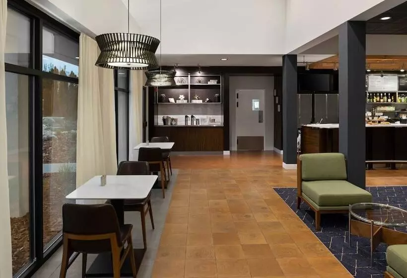 هتل Courtyard Boise Downtown