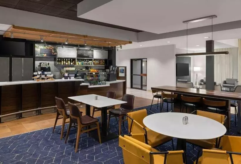 هتل Courtyard Boise Downtown