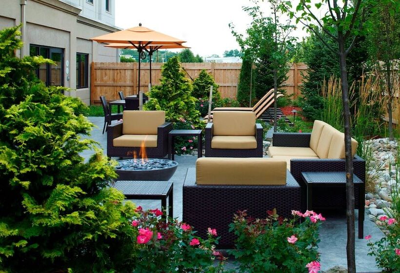 فندق Courtyard By Marriott Buffalo Amherst/university
