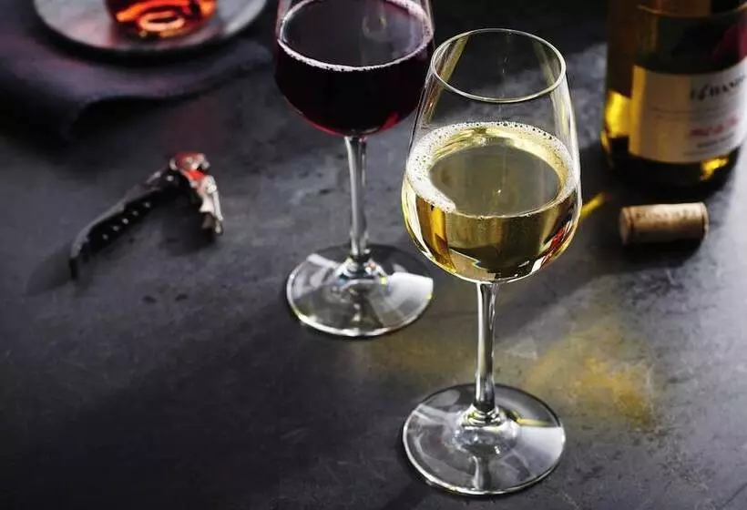 هتل Courtyard By Marriott Buffalo Amherst/university