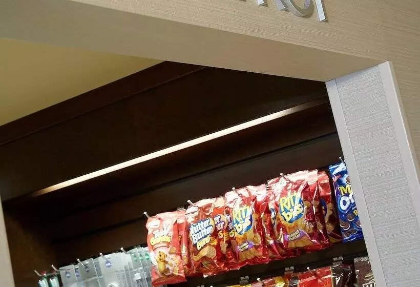 هتل Courtyard By Marriott Buffalo Amherst/university