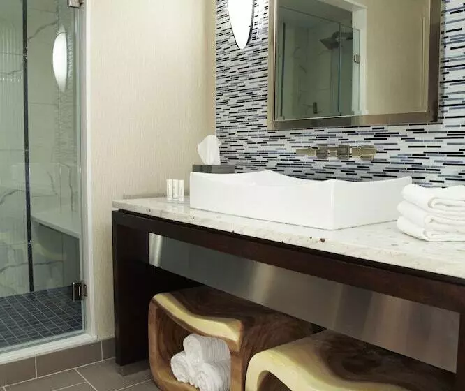 هتل Courtyard By Marriott Buffalo Amherst/university