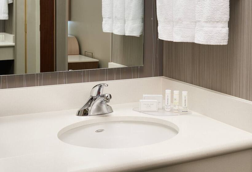 Szálloda Courtyard Cincinnati Covington