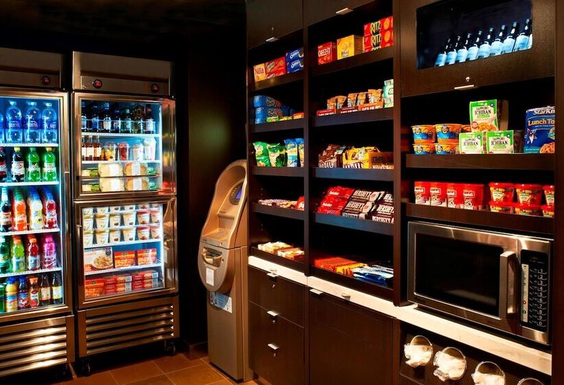 فندق Courtyard Cleveland Airport South