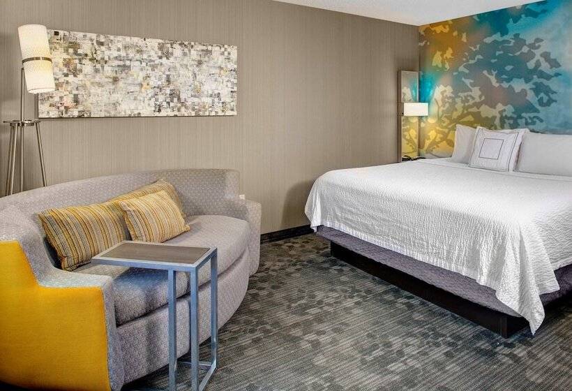 فندق Courtyard Cleveland Airport South