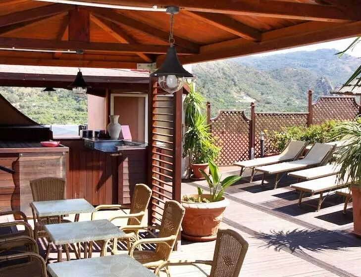 Отель D Orange D Alcantara