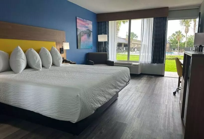 酒店 Days Inn & Suites By Wyndham Jennings