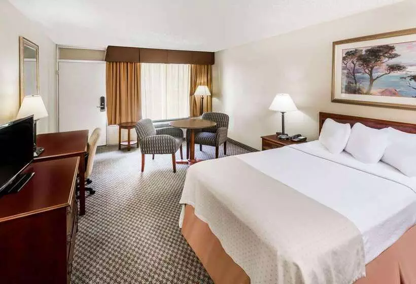 酒店 Days Inn & Suites By Wyndham Jennings