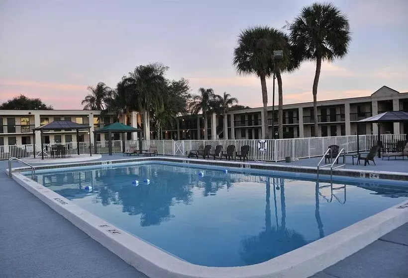 فندق Winter Haven Gardens