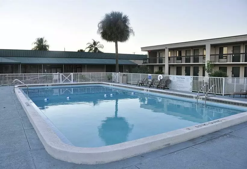 فندق Winter Haven Gardens