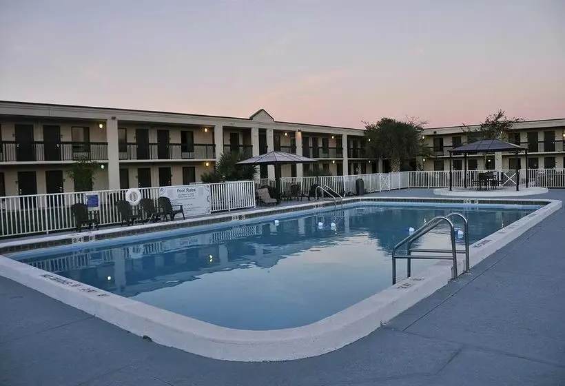 فندق Winter Haven Gardens