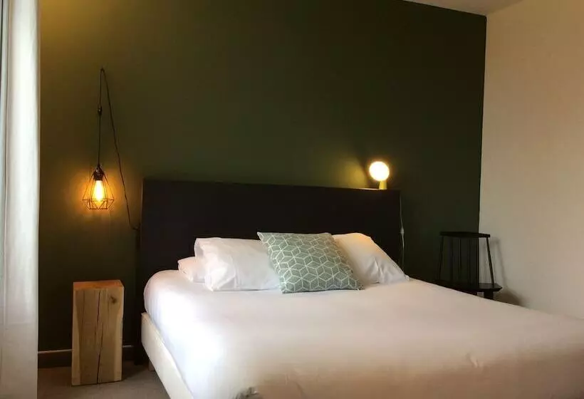 Отель De France