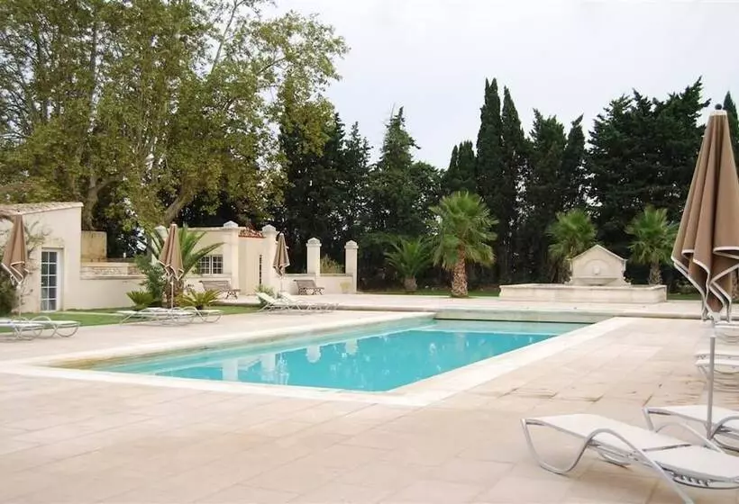 호텔 Domaine Du Grand Malherbes