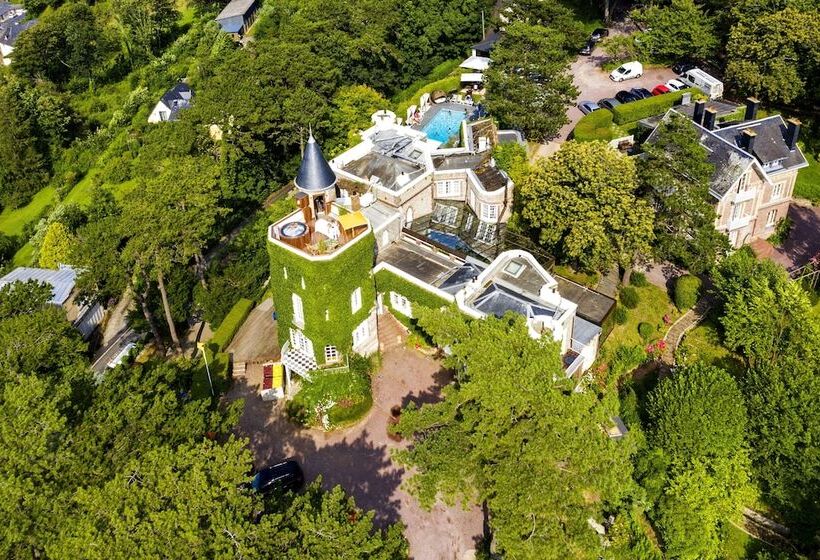 هتل Domaine Saint Clair Le Donjon