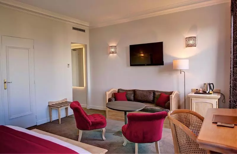 هتل Du Midi Paris Montparnasse