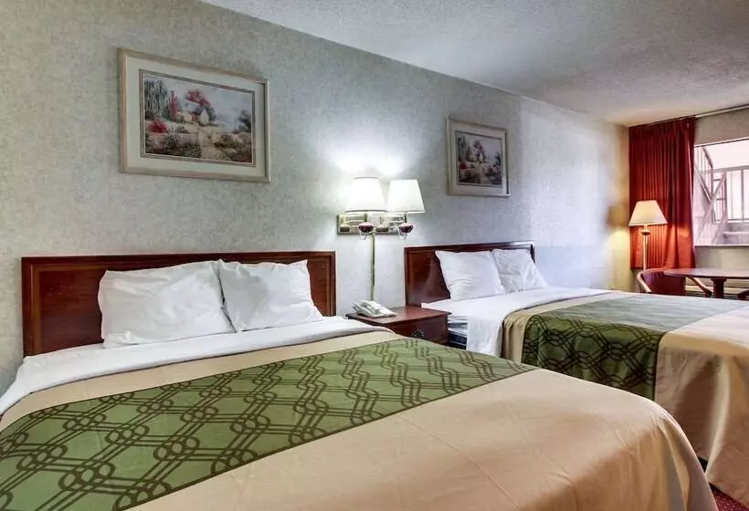 Отель Econo Lodge Inn And Suites