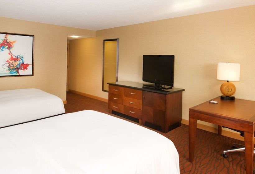 בית מלון כפרי Hilton Orange County/costa Mesa