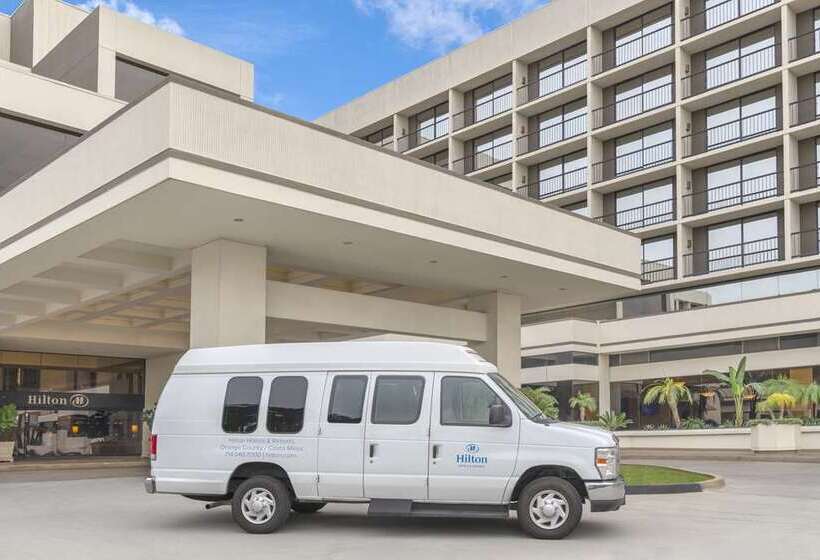 בית מלון כפרי Hilton Orange County/costa Mesa