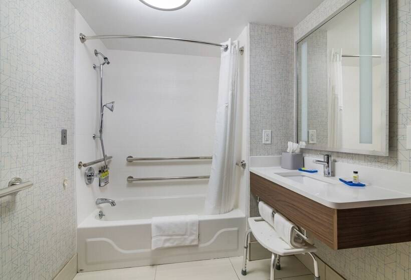 فندق Holiday Inn Express   Plymouth, An Ihg