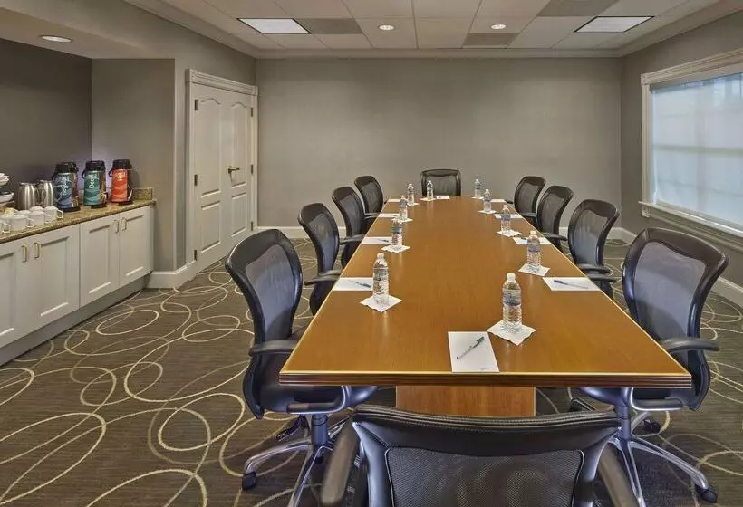 هتل Homewood Suites By Hilton Columbia