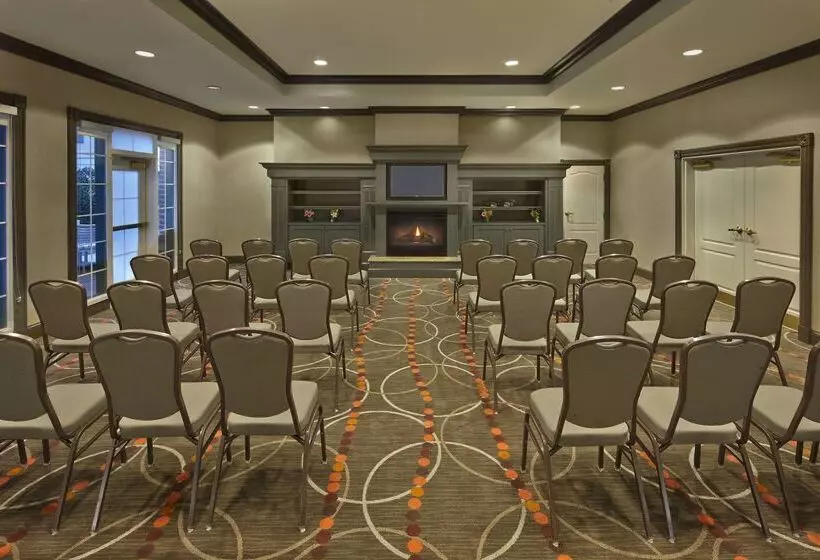 هتل Homewood Suites By Hilton Columbia