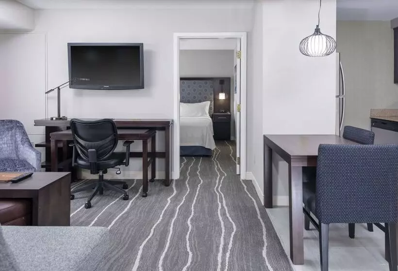 هتل Homewood Suites By Hilton Columbia