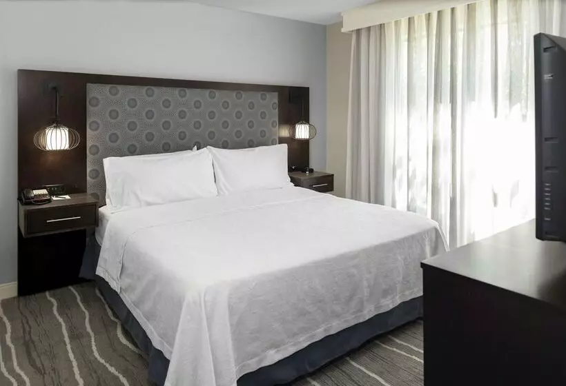 هتل Homewood Suites By Hilton Columbia