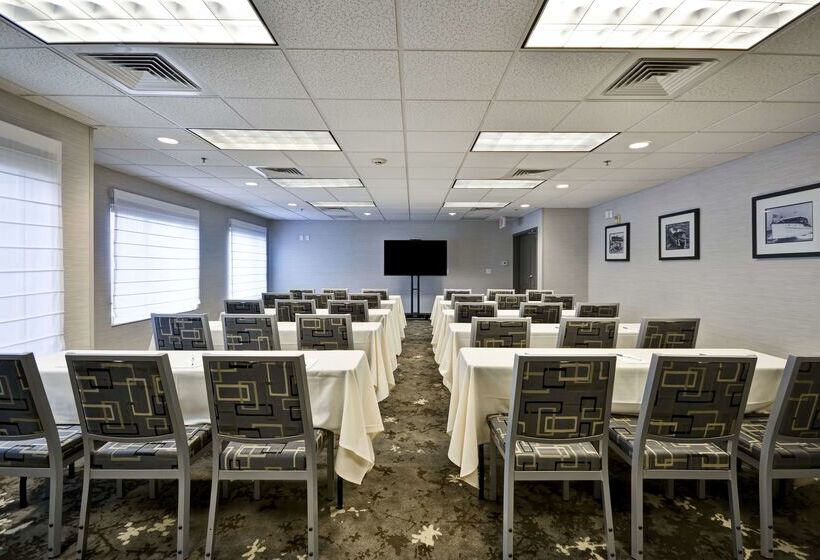 בית מלון כפרי Homewood Suites By Hilton Oakland Waterfront