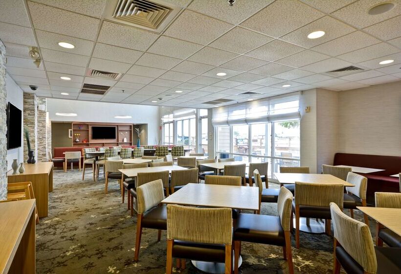 בית מלון כפרי Homewood Suites By Hilton Oakland Waterfront