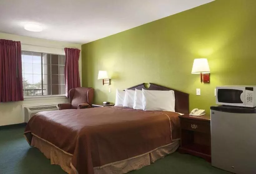 酒店 Howard Johnson By Wyndham Grand Prairie Near Lone Star Park