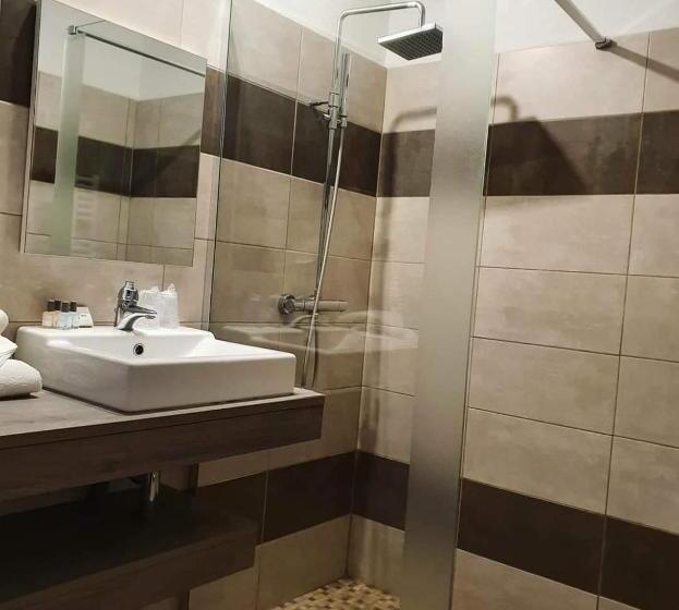 בית מלון כפרי Le Mas Des Laurels