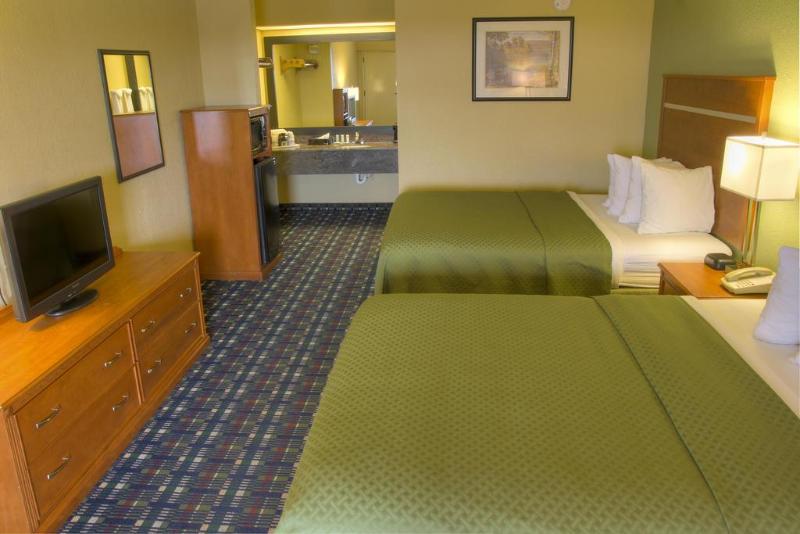 בית מלון כפרי Quality Inn