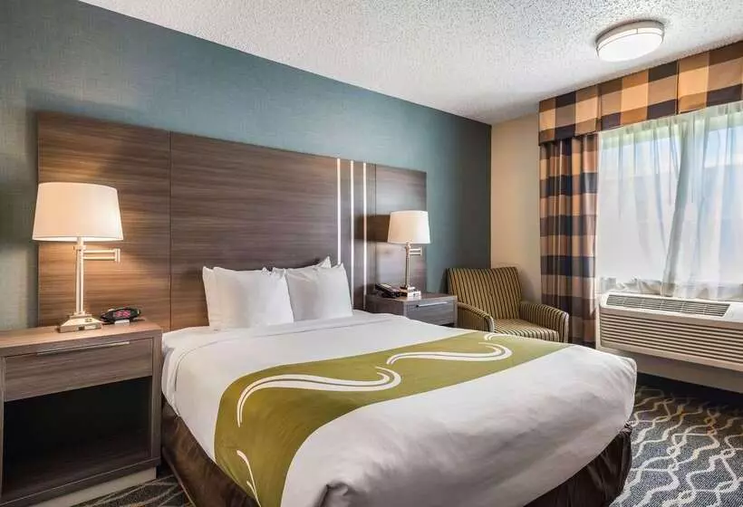 هتل Quality Inn & Suites