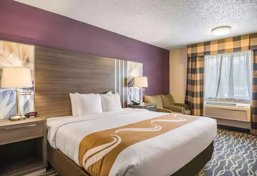 هتل Quality Inn & Suites