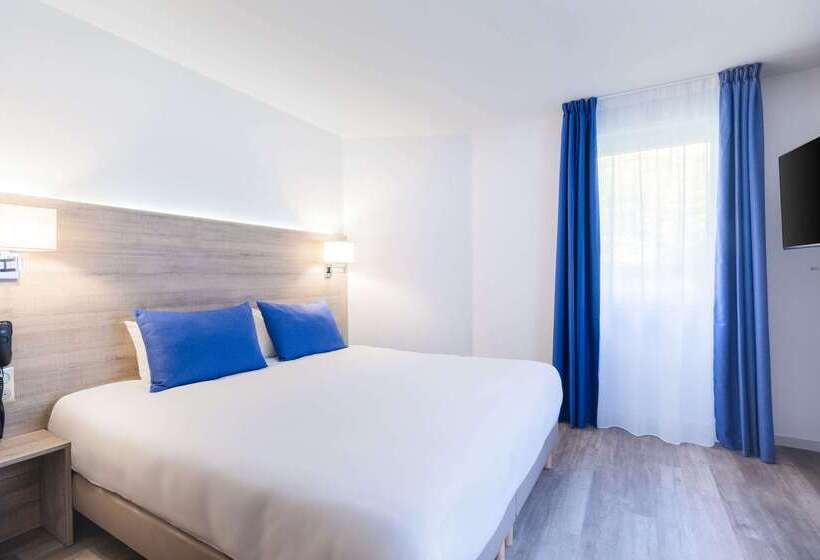 هتل Le Circuit Le Mans