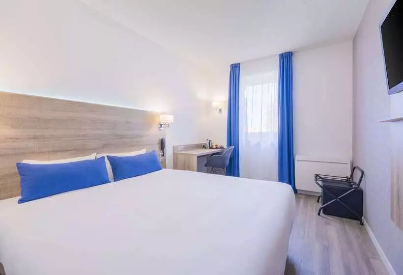 Отель Le Circuit Le Mans