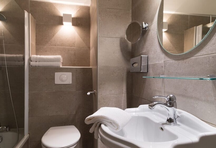 ホテル The Originals Boutique, Hôtel Du Parc, Cavaillon